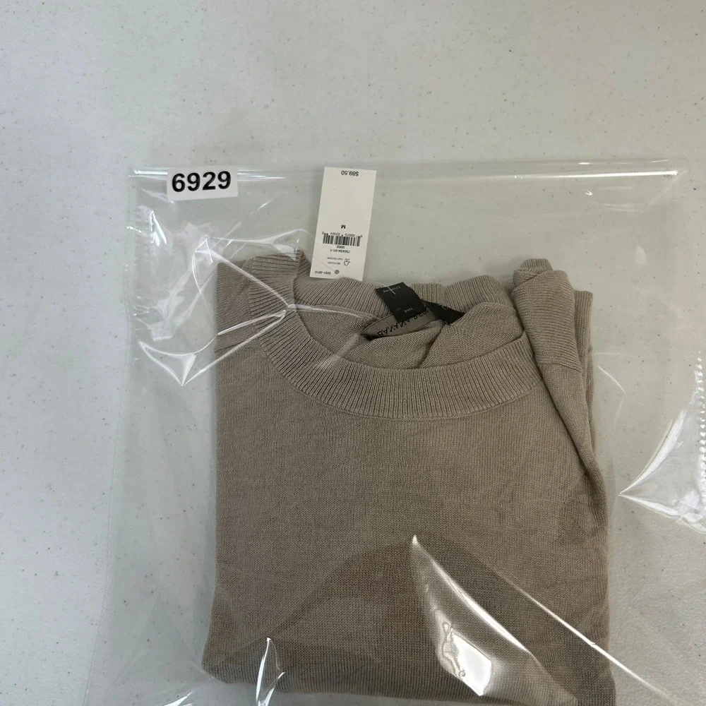 Banana Republic Mens Medium Taupe Beige Crewneck Sweater 750434-01-1 NWT